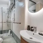 Atrhome - Canova Essential * Roma