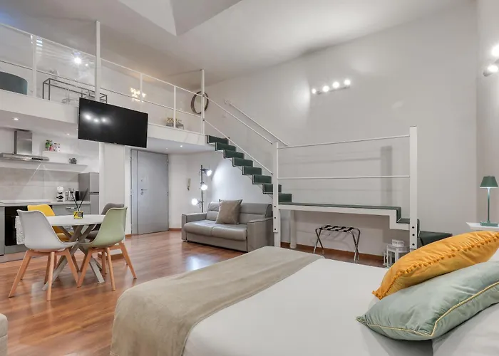 Atrhome - Canova Essential Apartment Rome
